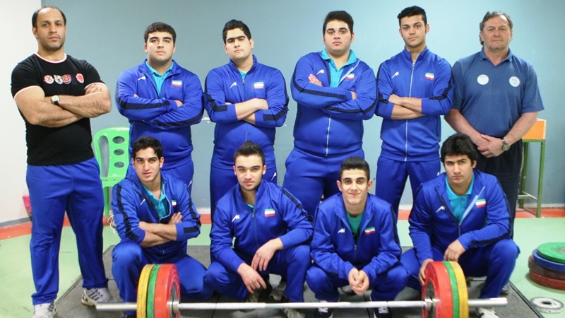 İranın gənc ağır atletləri dünya çempionu olublar