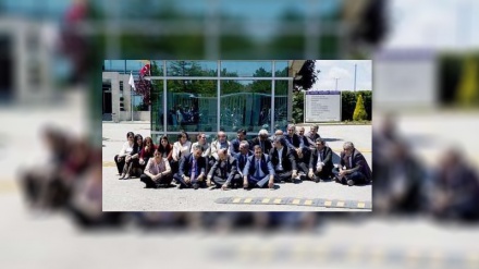 XDP nümayəndələri Türkiyənin konstitusiya məhkəməsi önündə piket keçiriblər