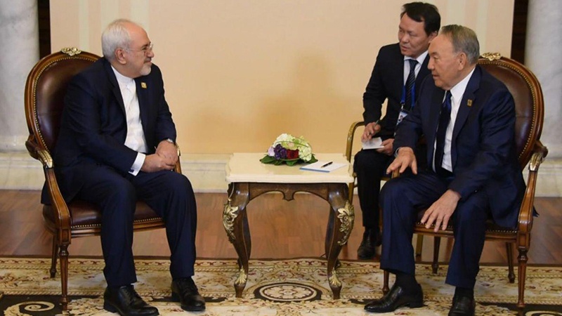 ایرانی وزیرخارجہ کی قازقستان کے صدرسے ملاقات