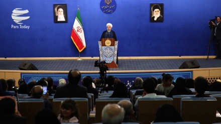 Ruhani: İran xalqı həssas regional və beynəlxalq şəraitdə seçkilərin qalibi oldu