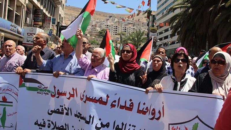مسجدالاقصی حملوں کے خلاف فلسطینیوں کا احتجاج 
