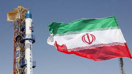 ایران اپنے موقف پر ڈٹا رہے گا : رہبر انقلاب