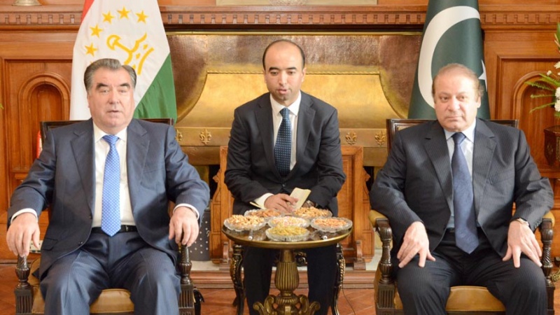 پاکستان کے وزیراعظم کی تاجکستان کے صدر سے ملاقات