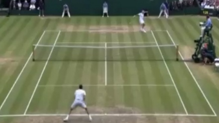 پالەوانی سەرسوورهێنەری فدێرێر لە تنیسی ویمبڵدۆن