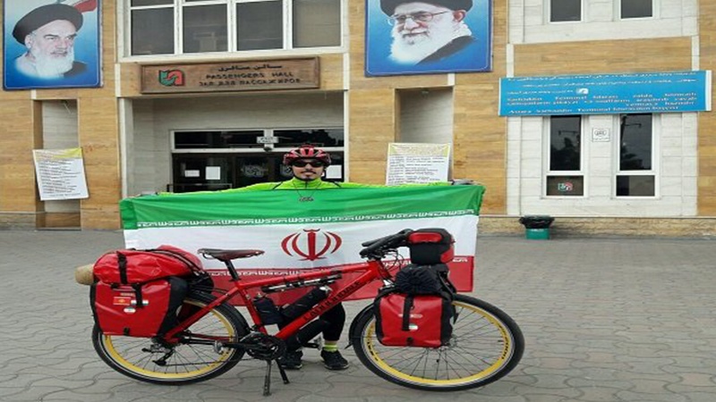 İranlı velosipedçi Bakını Gürcüstana doğru tərk etdi