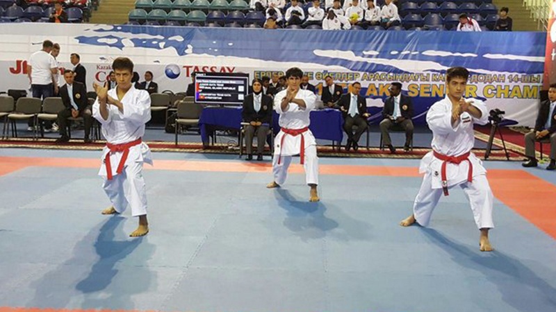 İran karateçiləri Asiya çempionu olublar