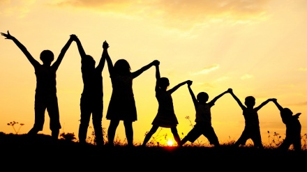 ئایا من و تۆ كەسێكی شادین؟