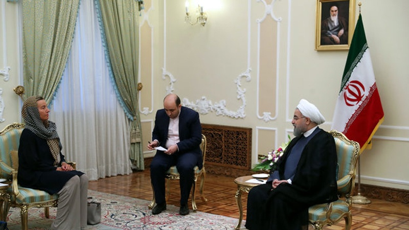 ایران کے صدر سے فیڈریکا موگرینی کی ملاقات