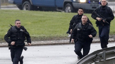 ABŞ polisi zorakılıqda sərhəd tanımır