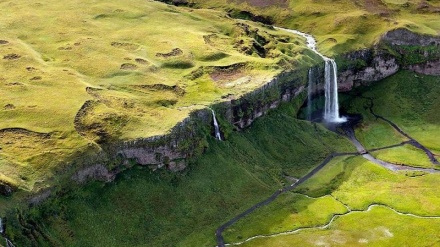 تا‌ڤگەیێک لە وڵاتی ئیسلەند