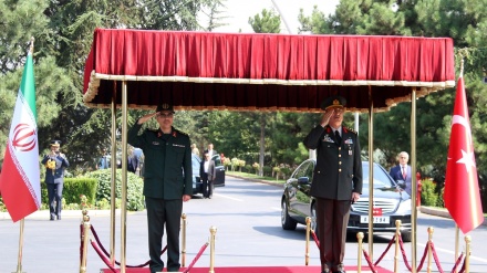 ایران کی مسلح افواج کے سربراہ کی اپنے ترک ہم منصب سے ملاقات