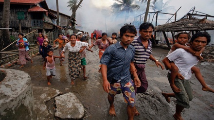 Myanma ordusunun hücumu nəticəsində müsəlmanlar qaçqın düşüşblər