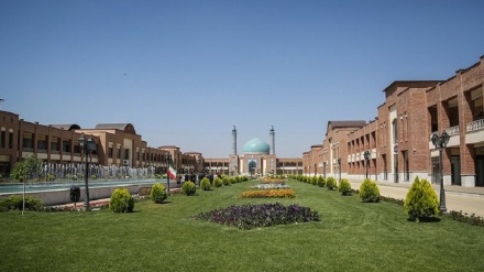 مەیدانی نەخشی جیهانی ئیسفەهان له تاران!