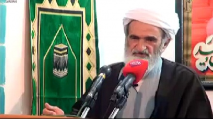 وتارەکانی نوێژی هەینی له شاری سنه 