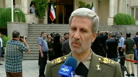 میزائلی پروگرام جاری رکھنے پر ایران کی تاکید