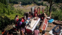 Vađenje mrtvih iz grobova u Indoneziji