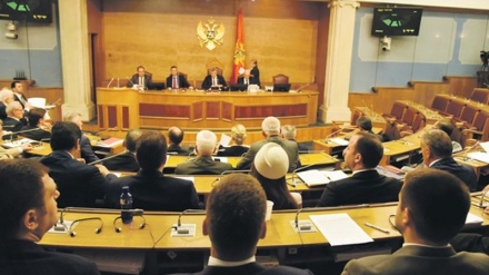 Otvoreno pismo poslanicima: Ne pravite mjesne zajednice od opština