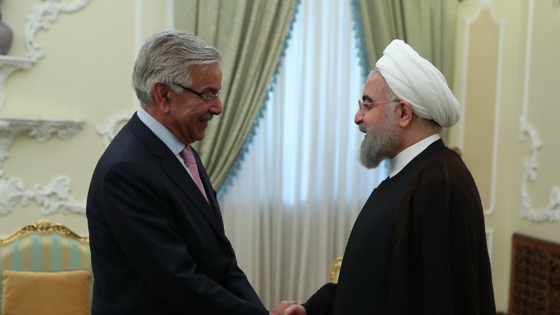پاکستان کے وزیر خارجہ کی صدر حسن روحانی سے ملاقات