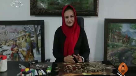  هونه‌رمه‌ندێکی نیگارکێشی مه‌هابادی به ناوی چیمه‌ن مه‌حموودی 