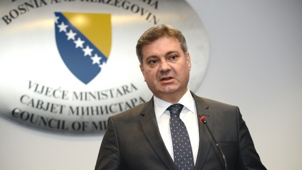 Zvizdić poručio Plenkoviću da se prestane miješati u unutrašnja pitanja BiH