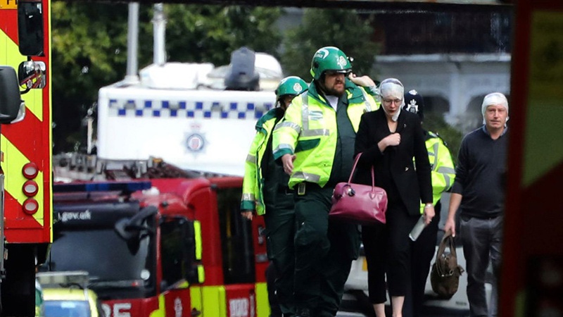 بم دھماکے کی دھمکی کے بعد لندن کے میٹرو اسٹیشن پر بھگدڑ