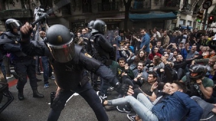 Sukobi policije i demonstranata u Barceloni