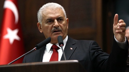 Türkiyə baş naziri: İŞİD və Gülən qruplaşmaları arasında fərq yoxdur