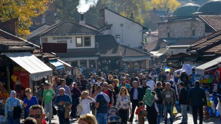 Pred kišu i snijeg: Sarajlije uživale u sunčanom jesenjem vikendu