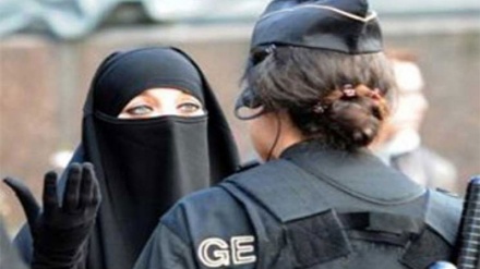 Qazaxıstanda çadra və rübənddən istifadə qadağan olunur