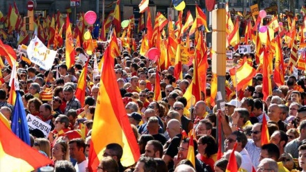 Barcelona: Stotine hiljada ljudi na skupu za ujedinjenu Španiju