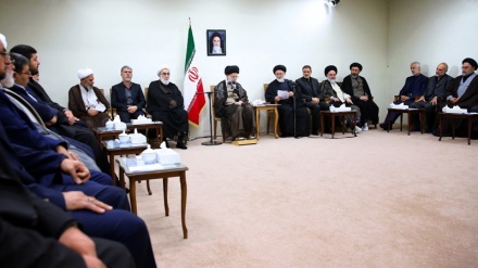 دشمنوں کے پروپیگنڈوں کو ناکام بنانے کے لئے حج بہترین موقع ہے، رہبر انقلاب اسلامی 