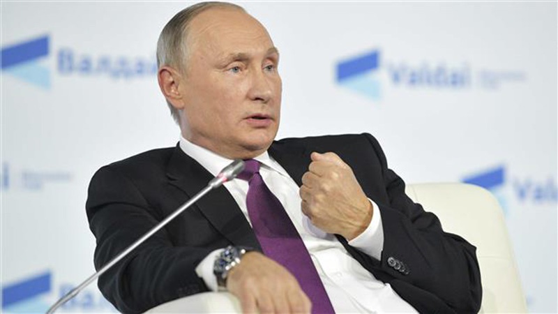 Putin: Yaxın Şərqdəki destabillik bəzi qüdrətlərin mənafeyindən qaynaqlanır