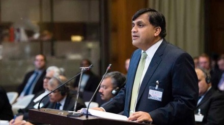 پێداگریی وتەبێژی وەزارەتی دەرەوەی پاکستان لەسەر درێژەی هەوڵەکان بۆ ئازادکرانی سنوورپارێزانی ڕفێندراوی ئێرانی