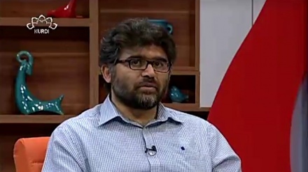 ڕوون کردنەوەی ژیانی کومەلگا له لایەن ڕووناک بیرەکان