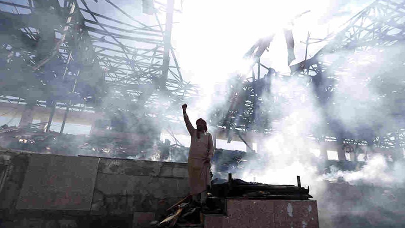 ڕق و نەفرەتی خەڵکی یەمەن لە داخرانی هەموو ڕێگاکانی وڵات 