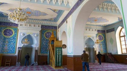 کورتەفیلمێک سەبارەت به ناساندنی مزگەوتی جامێعی مۆسڵمانانی تەفلیس له گۆرجستان که دو میحرابی هەیه 