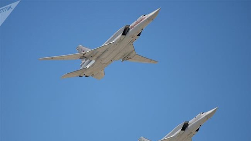 Sirija/Ruski bombarderi tuku položaje ISIL-a u blizini Bukamala