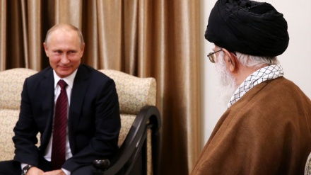 دیداری ڕێبەری مەزنی ئینقلاب لەگەڵ پوتین سەرۆکی روسیا له تاران