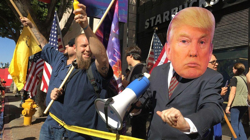 لاس اینجلس میں صدر ٹرمپ کے خلاف مظاہرہ 