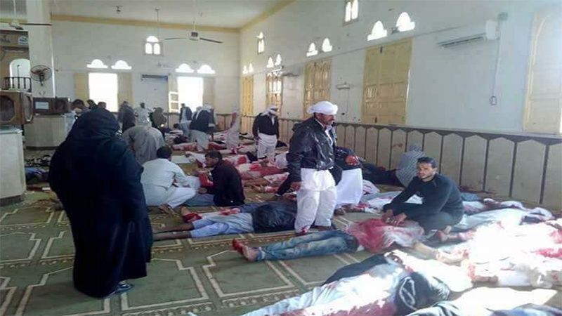 Li Misrê êrişî mizgevtekê hat kirin, herîkêm 50 kes hatin kuştinê 