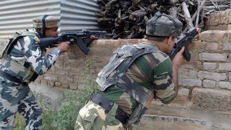 کشمیر میں مسلح تصادم 3 ہلاک متعدد زخمی