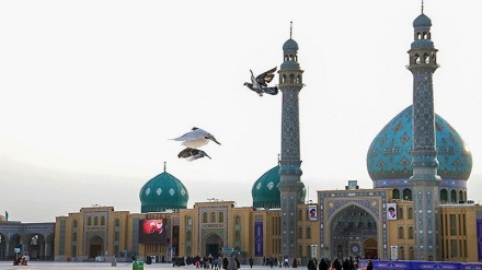 وێنەگەلێک سەرنج ڕاکێش له مزگەوتی پیرۆزی جەمکەران