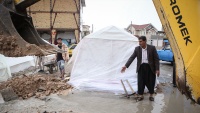 Kiša u zemljotresom pogođenom području Sarpole Zahab
