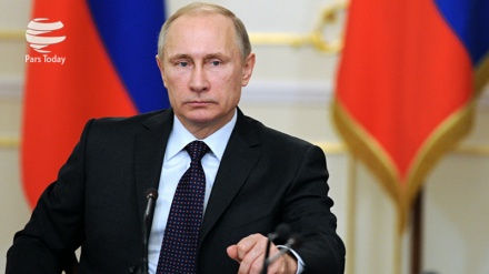 Putin Rusiya ordusunun silahlarının yenilənməsinə təkid etdi