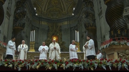 ڕێوڕه‌سمی ساڵڕۆژی لەدایکبوونی حەزرەتی عیسا مەسیح(ع) له ئه‌وروپا