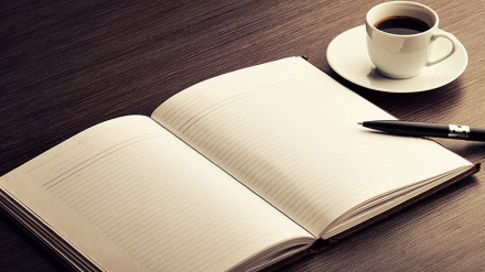 ڕەزا کەریم موجاور كێیە؟