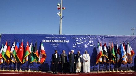 رۆحانی: بەندەری چابەهار کاڵاوشت و مەکەکان بەنرخێکی شیاوتر دەنێرێتە  وڵاتانی دراوسێی ئێران 