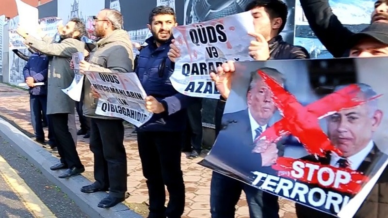 Bakıda ABŞ səfirliyi önündə anti-Amerika aksiyası