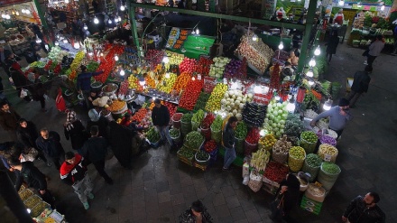  تہران میں شب یلدا کے جشن کی تیاری 