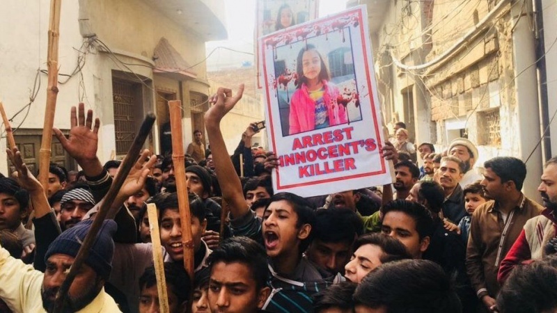 ننھی زینب کے قتل کے خلاف مظاہرے حالات کشیدہ